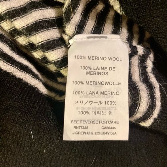 Gap Merino Wool medium striped medium sweater - Picture 2 of 6